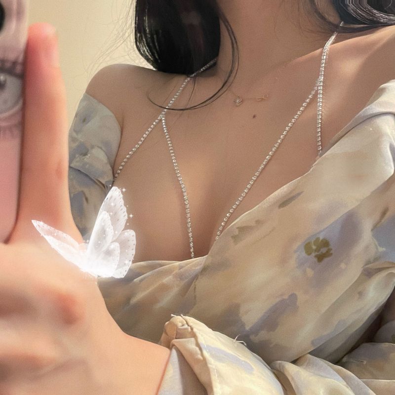 Sexy chest diamond chain