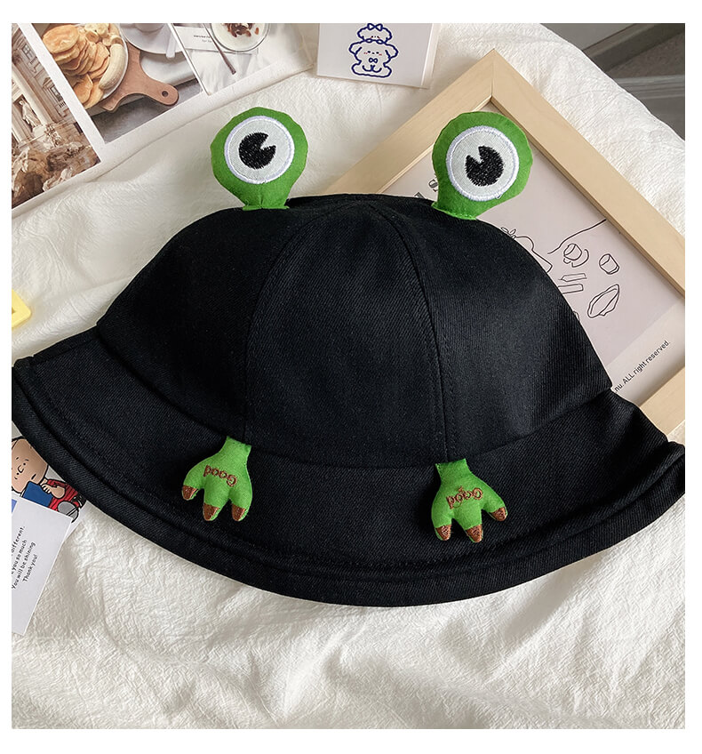 Cute little frog Bucket hat for going out in summer