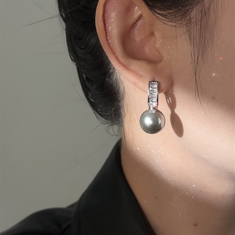 氣質鋯石百搭灰珍珠耳扣