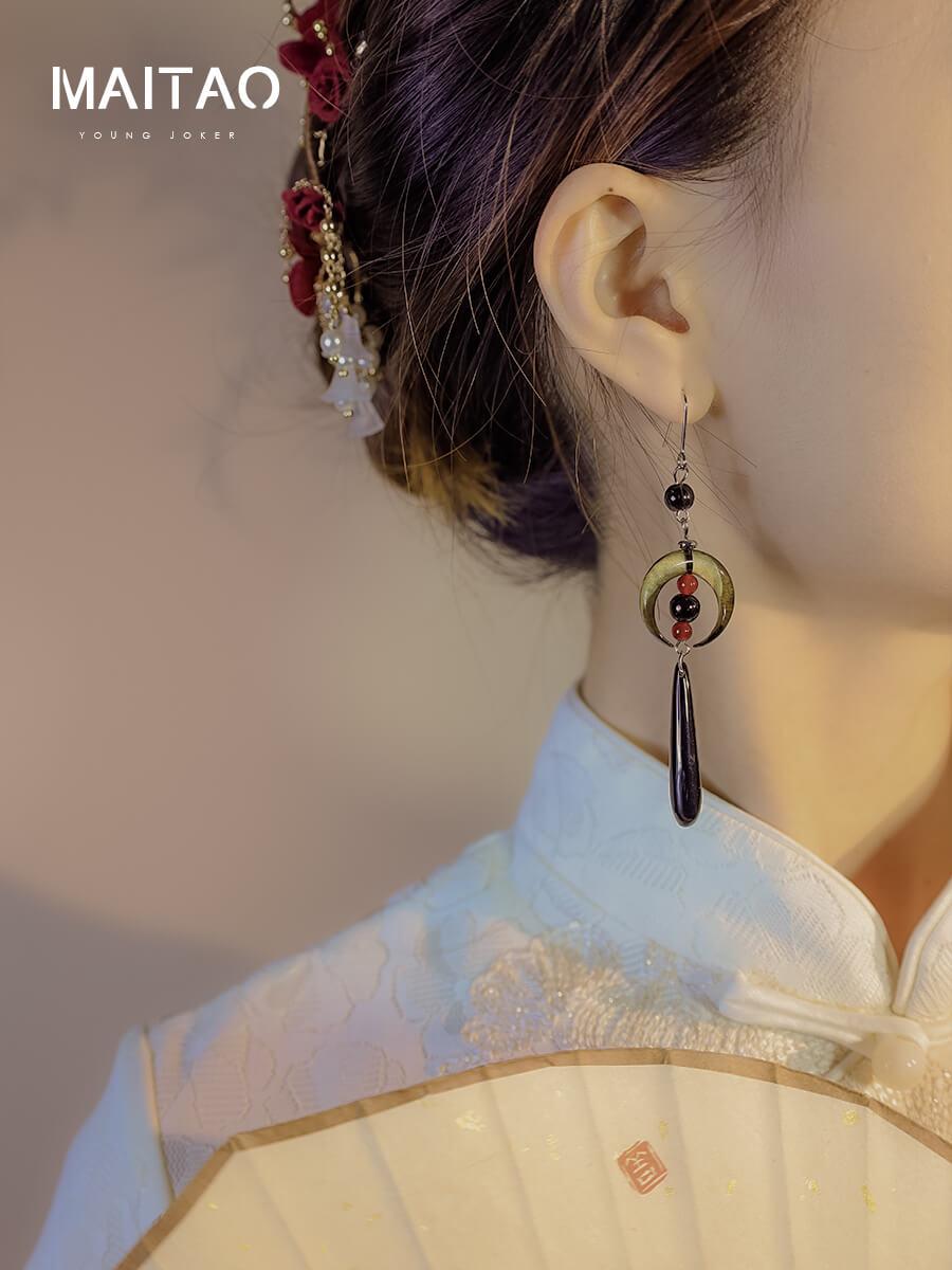 New Chinese Style Niche Qipao Hanfu Crescent Fringe Earrings