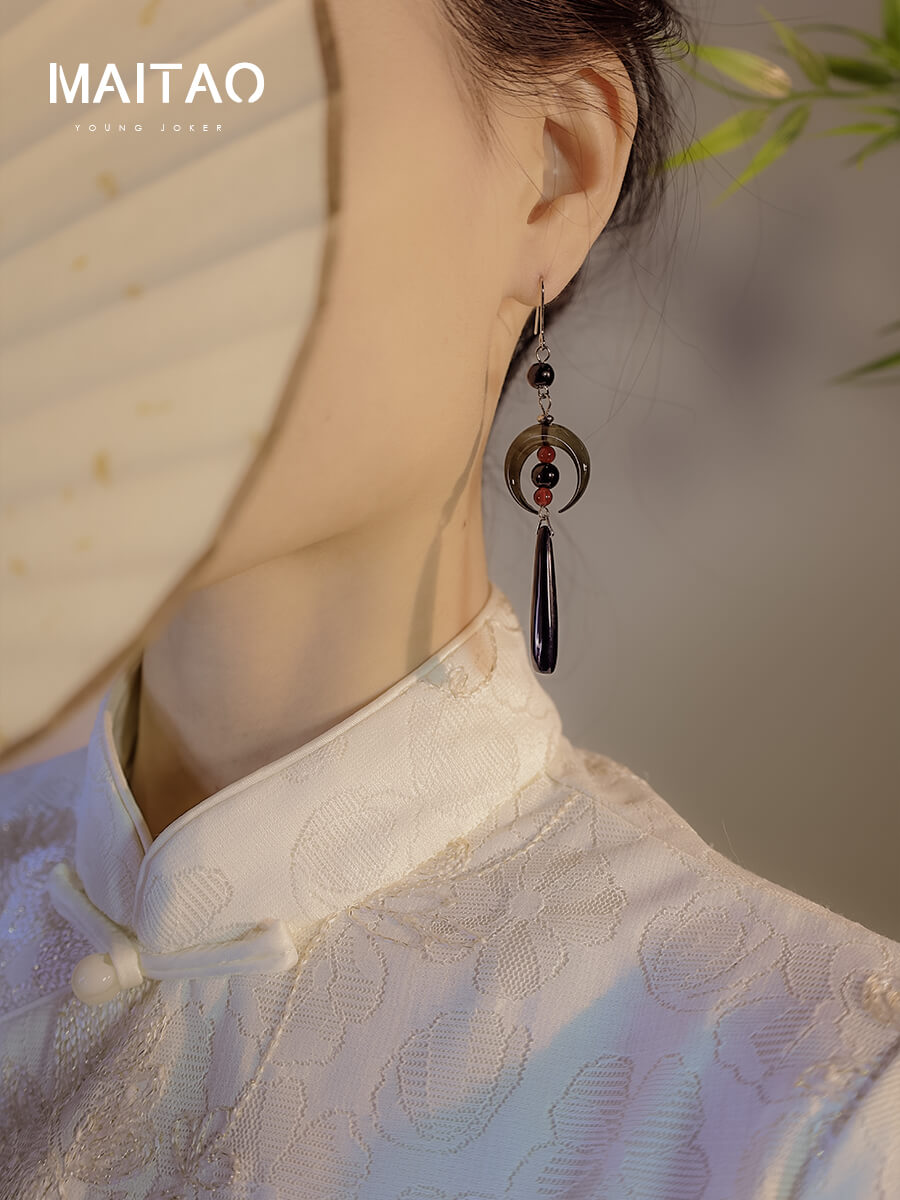 New Chinese Style Niche Qipao Hanfu Crescent Fringe Earrings